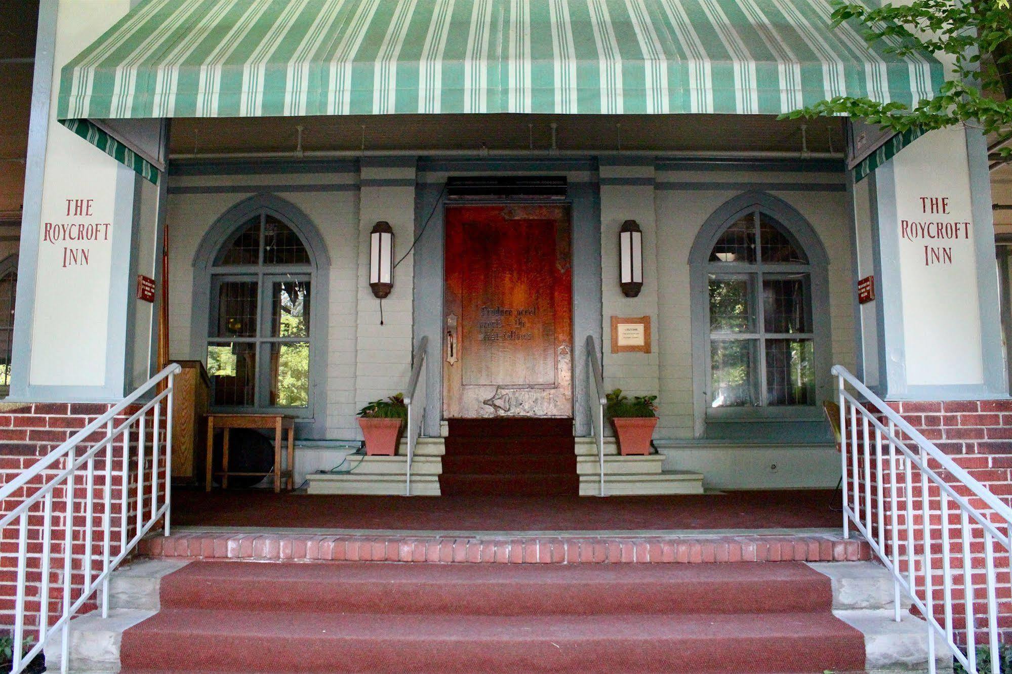 Roycroft Inn East Aurora Exterior photo
